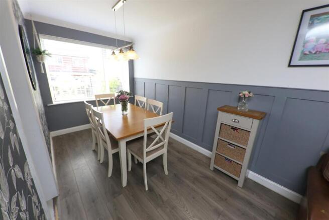 3 bed Semi-Detached for sale Image 6