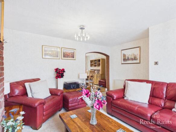 4 bed Detached for sale Image 12