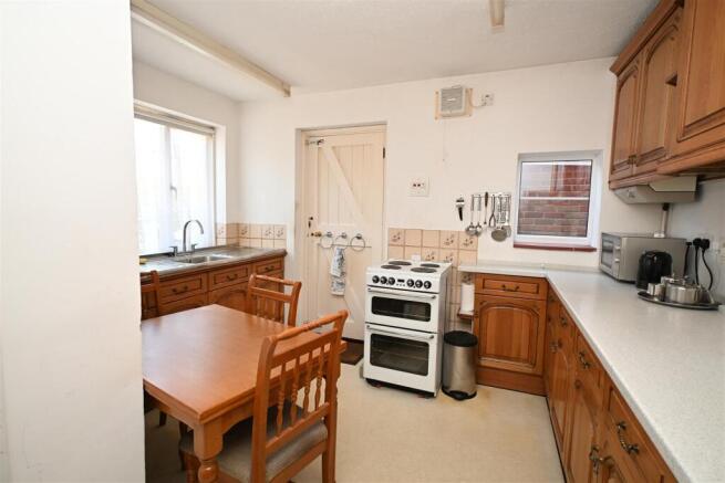 Kitchen/ Breakfast room