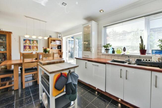 Kitchen/Dining Room