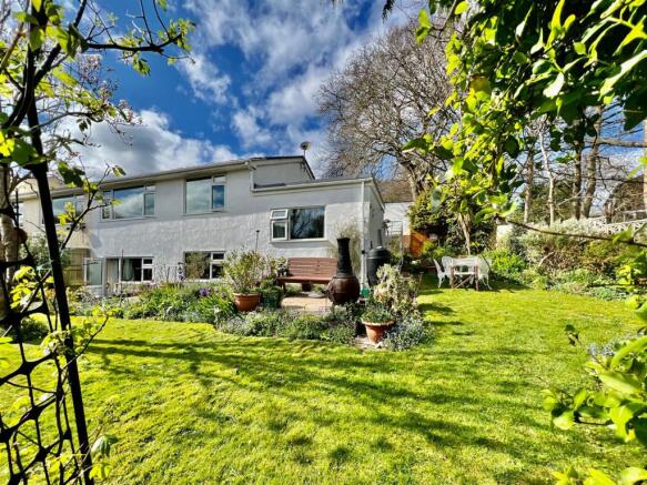 7 Laywell Close 26.JPG