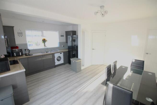 66 Bedale Ave-Kit3.JPG
