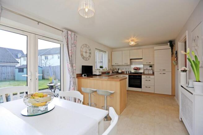 Kitchen / Dining Roo