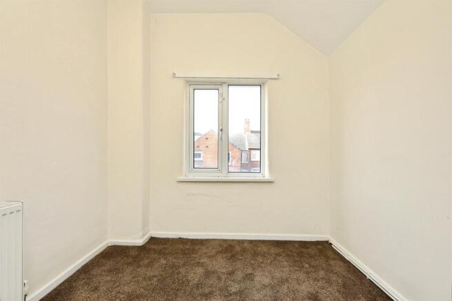3 bed Terraced for sale Image 8