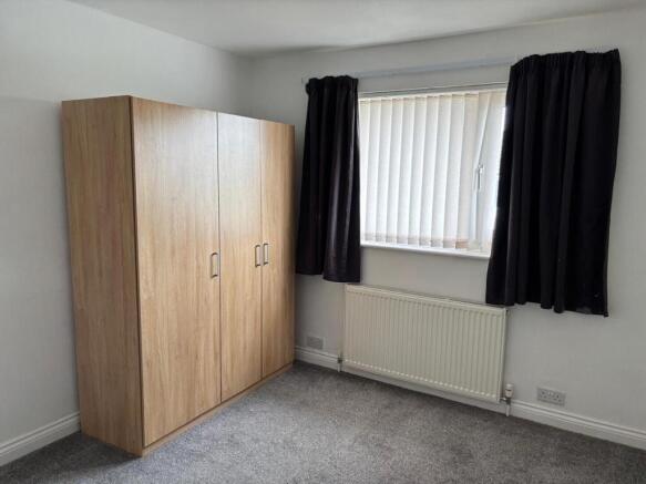 3 bed House to rent Image 7