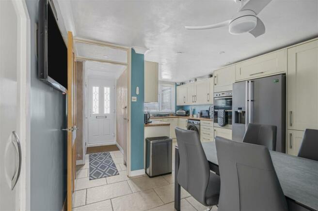 Kitchen/Dining Room