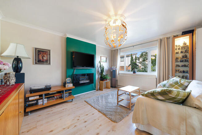 8 BEESTON CLOSE-43.jpg