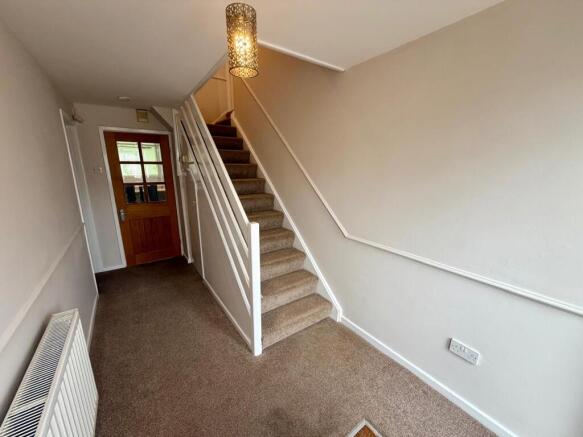 4 bed House to rent Image 12