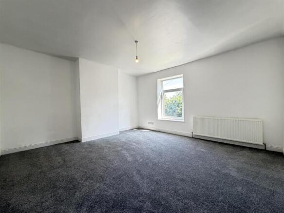 2 bed Terraced for sale Image 7