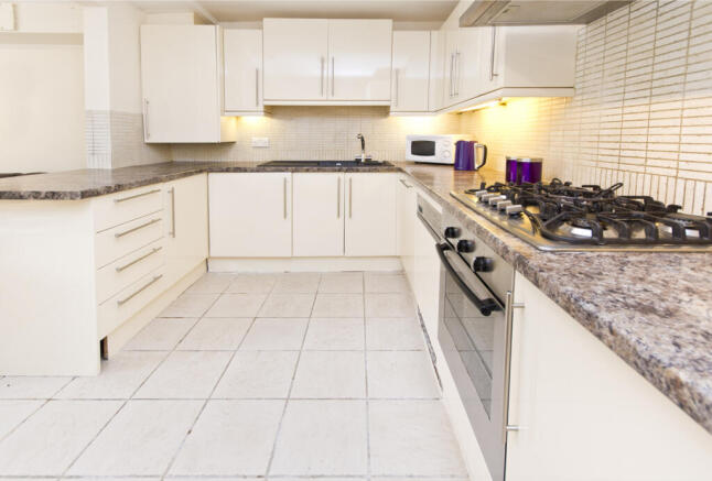 4 Bedroom Mews House - HMO