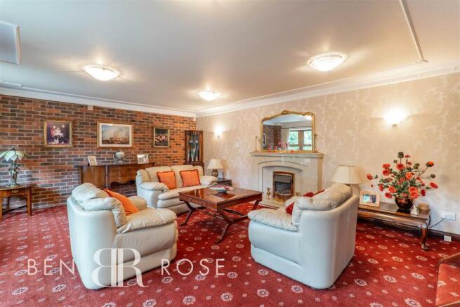 Second Lounge