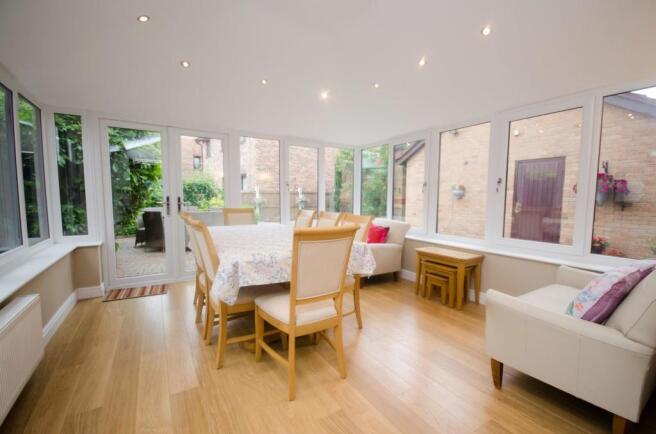 GARDEN ROOM