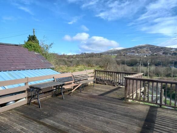 DECKING 