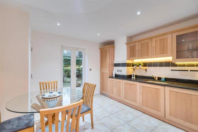 Kitchen/Dining Room