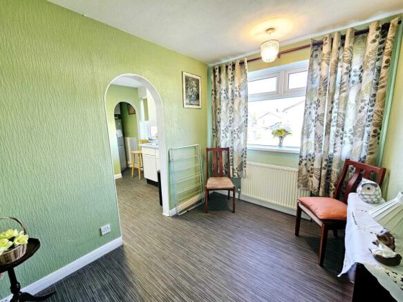 2 bed Semi-Detached Bungalow for sale Image 7