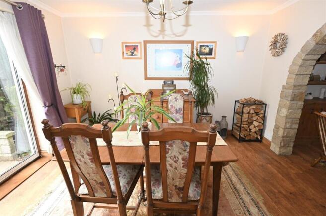 3 bed Semi-Detached for sale Image 6