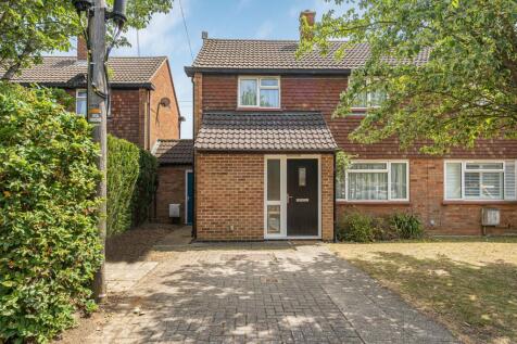 Bath Crescent, Wyton, Cambridgeshire.