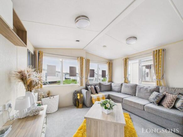 Cam02173g0 Pr0328 Still029