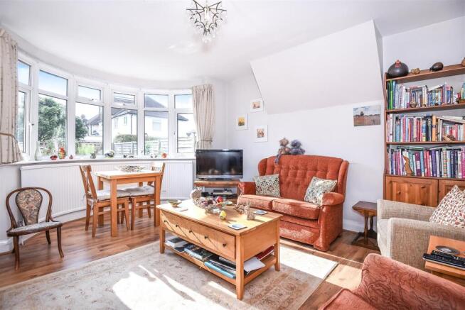 Malvern Way - Lounge.jpg