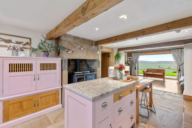 4 bed Farm House for sale Image 5