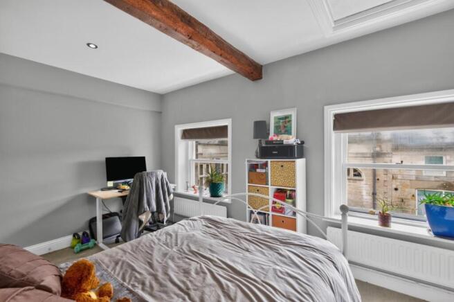 3 bed House for sale Image 11