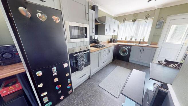 3 bed Terraced for sale Image 6
