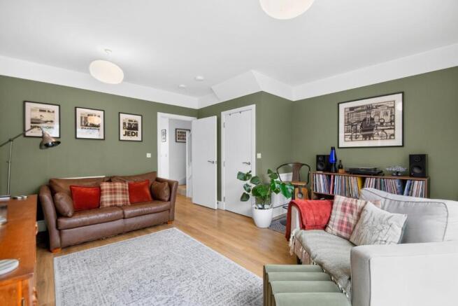2 bed Semi-Detached for sale Image 9