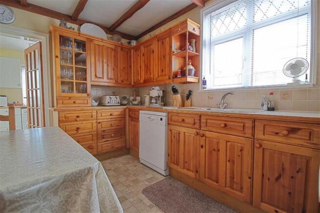 KITCHEN/BREAKFAST RO