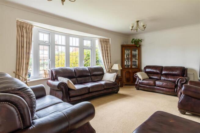 126 Cuckfield Road-5.jpg