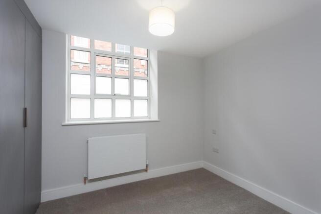 2 bed Apartment to rent Image 5
