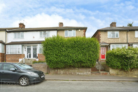 Pomfret Avenue, Luton, LU2