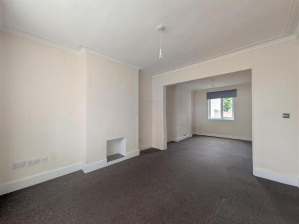 Lounge / Dining Room