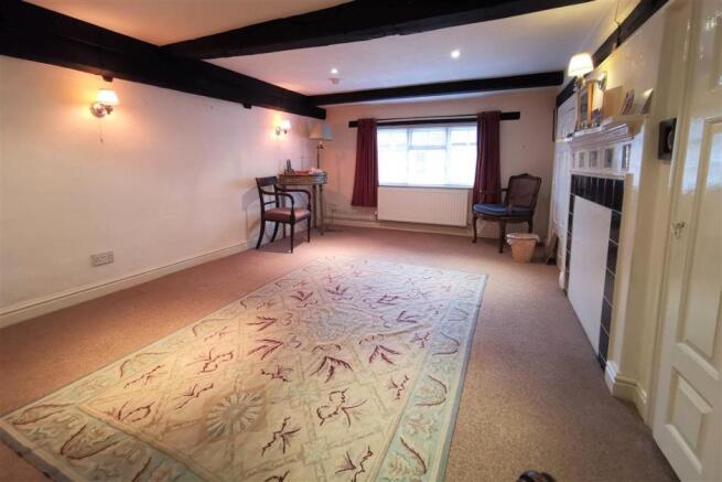 Reception Room (Dini