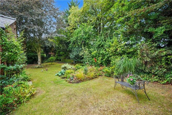 4 bed Detached for sale Image 12