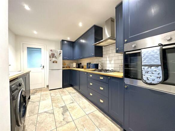 Stylish Extended Kitchen 625