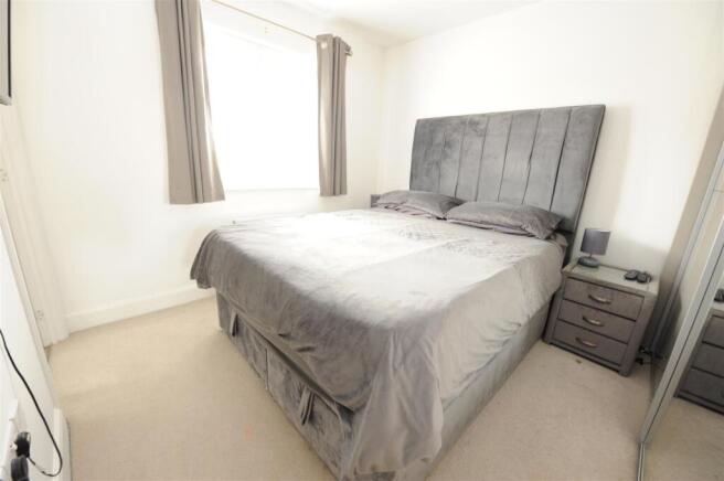 3 bed Semi-Detached for sale Image 11