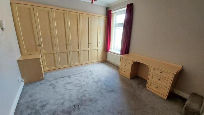 2 bed Terraced to rent Image 7