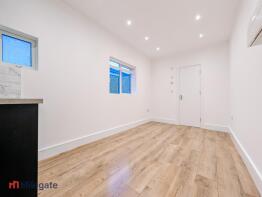 25, St Marks Road, Hadleigh, Benfleet SS7 2PY