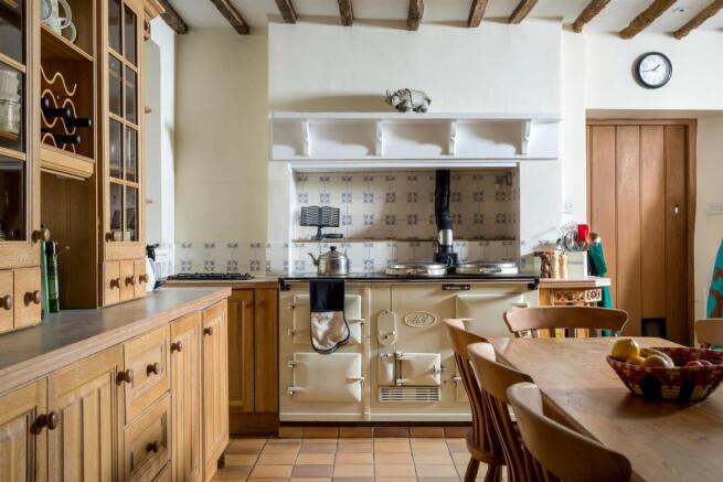 68 - Bagendon Manor - GL7 7DU - L Web.jpg