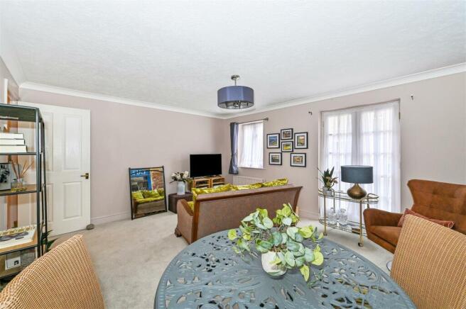 Living/Dining Room