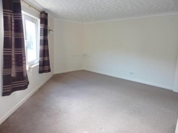 BURNARDSCOURT10010