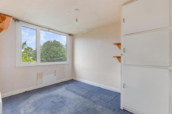 2 bed House for sale Image 9