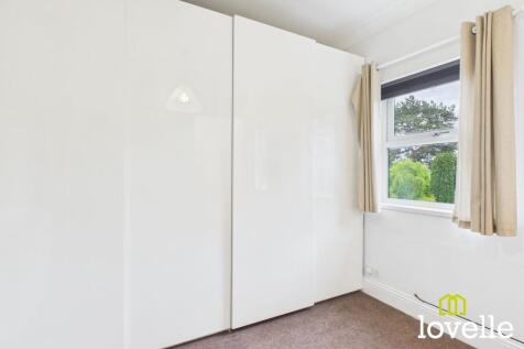 Park Row, Hessle, HU13