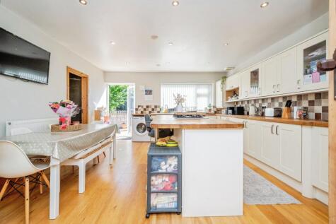 Poole Park Road, Plymouth, PL5