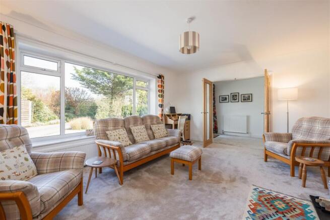 Ryedale Close 3 Sitting Room-2.jpg