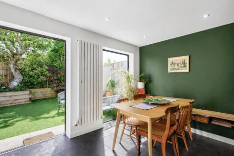 Leckford Road, Earlsfield, London, SW18