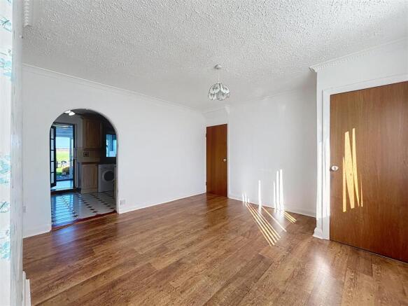 2 bed Terraced for sale Image 5
