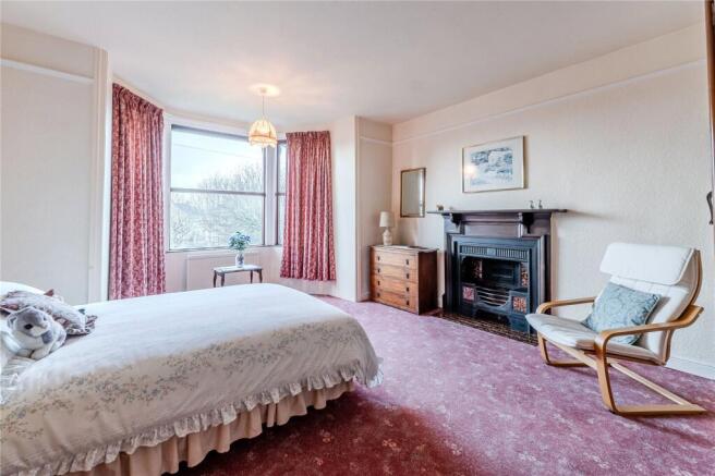 4 bed Terraced for sale Image 6