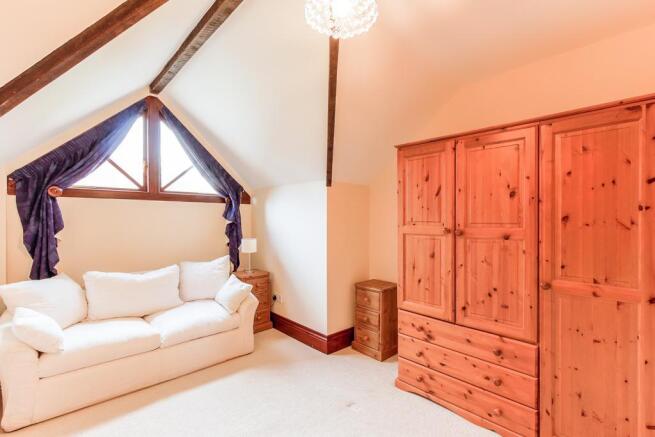 Bedroom 2 (Double)