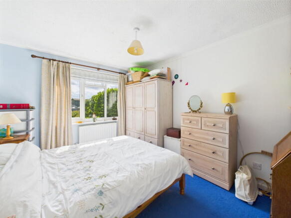 3 bed Semi-Detached Bungalow for sale Image 6